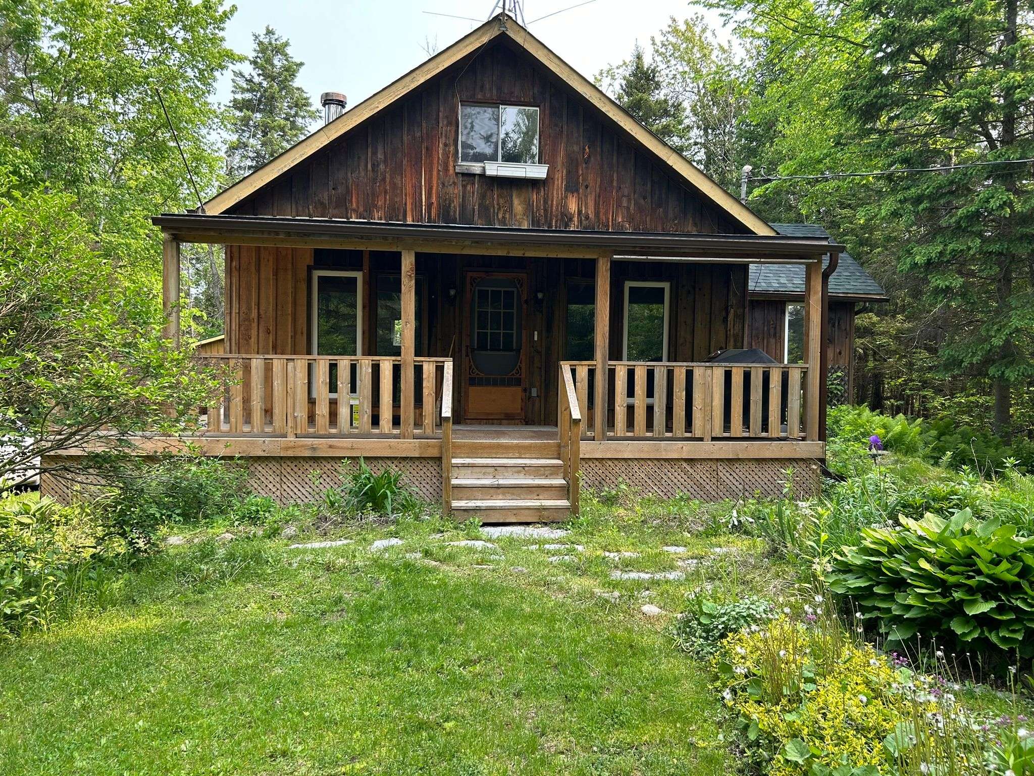 Kawartha Lakes, ON K0M 1N0,5 Chateau PL