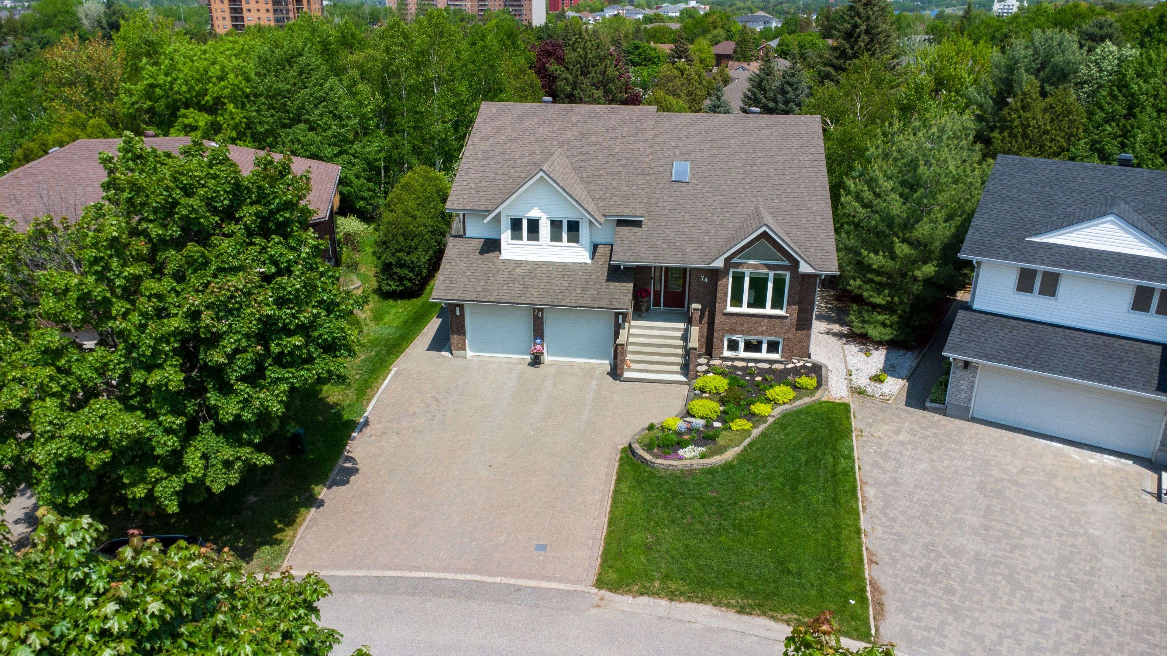 74 Crater CRES, Greater Sudbury, ON P3E 5Y6