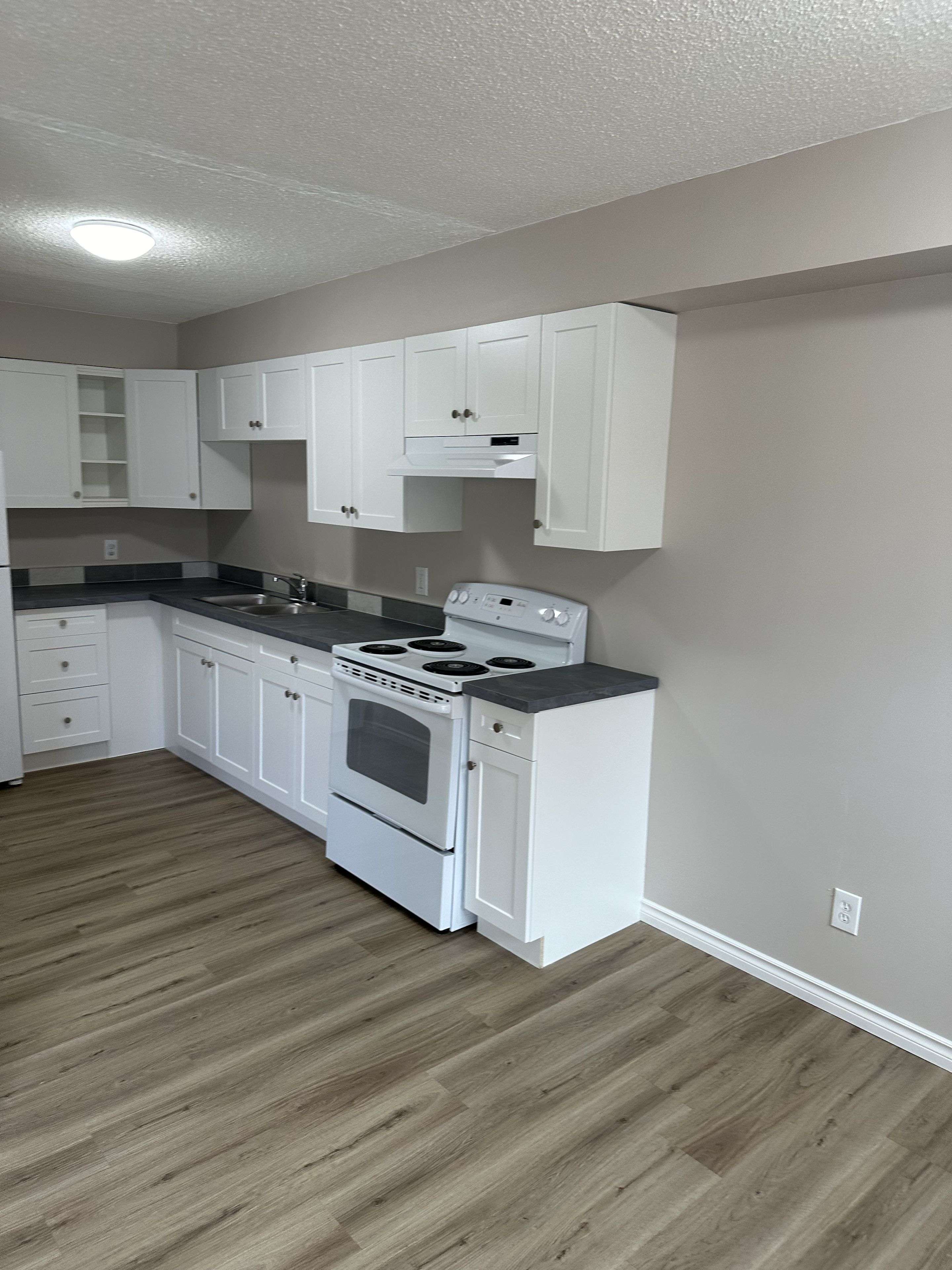 Tillsonburg, ON N4G 3L5,185 Lisgar AVE #102
