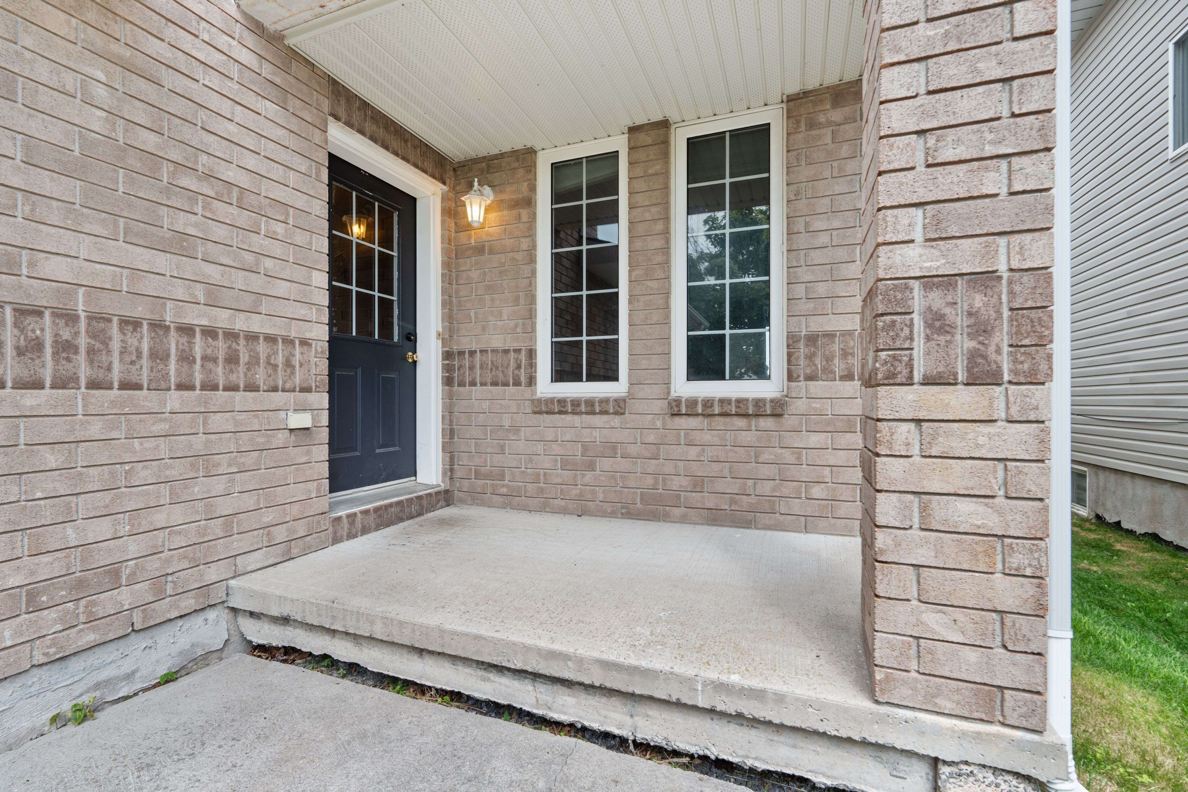 Kingston, ON K7P 3G8,1872 BERRYWOOD CRES