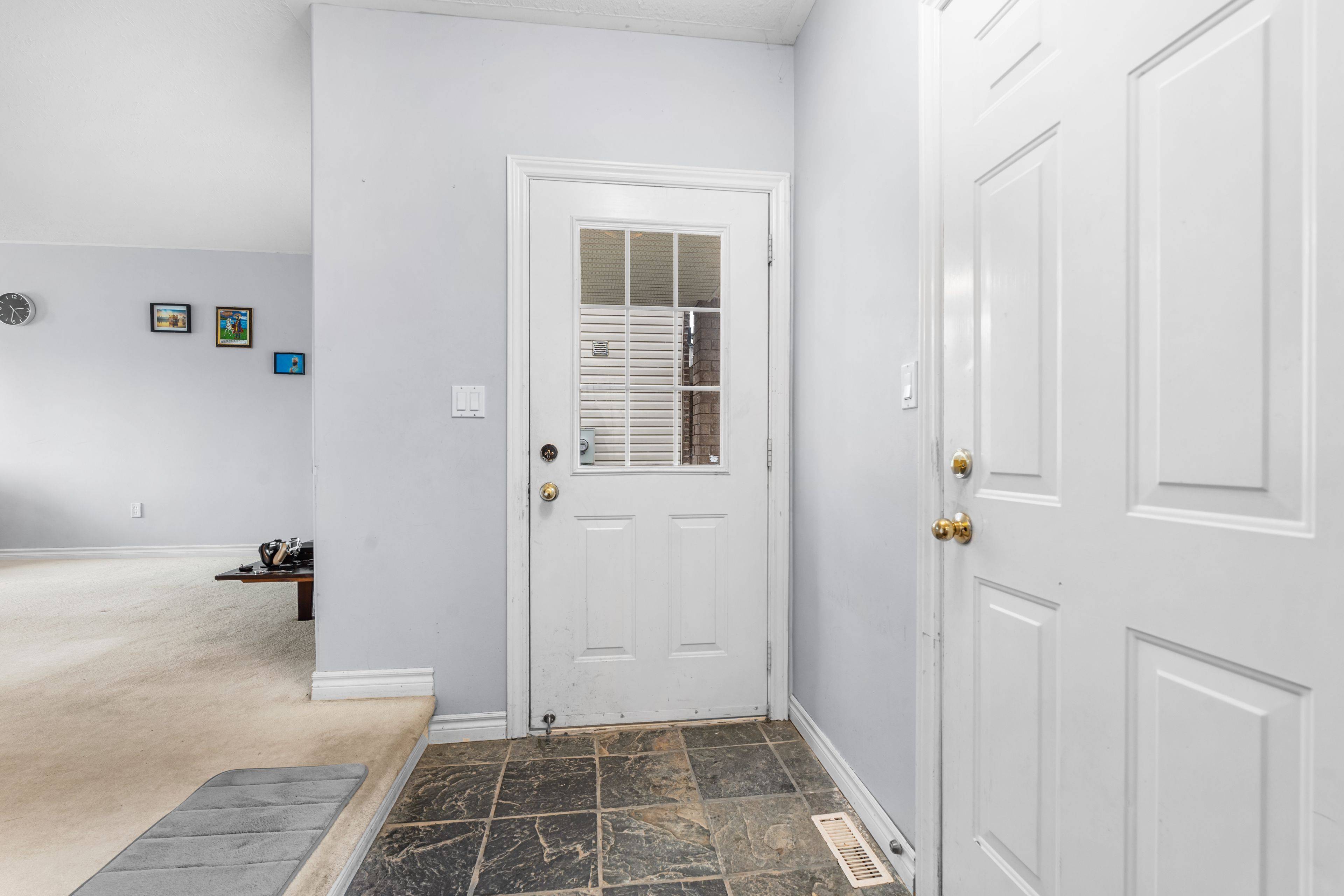 Kingston, ON K7P 3G8,1872 BERRYWOOD CRES