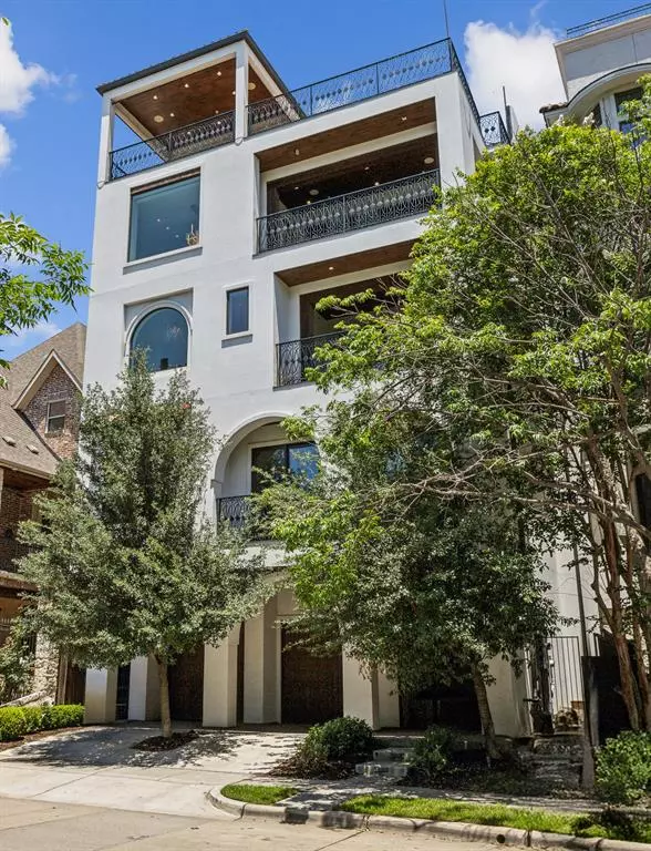 Dallas, TX 75204,2210 Boll Street