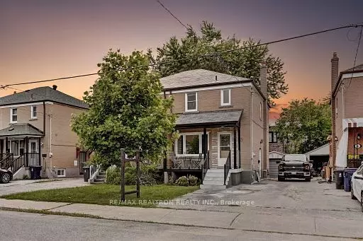Toronto E04, ON M1K 1T4,22 Rupert ST