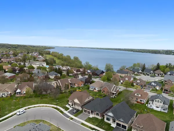 Scugog, ON L9L 0B4,85 Holtby CT