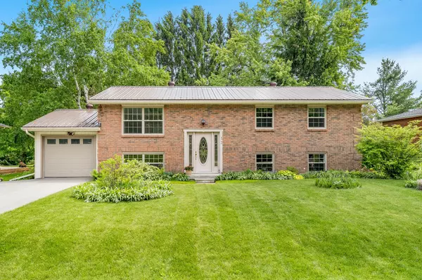 Clearview, ON L0M 1G0,13 Jardine CRES