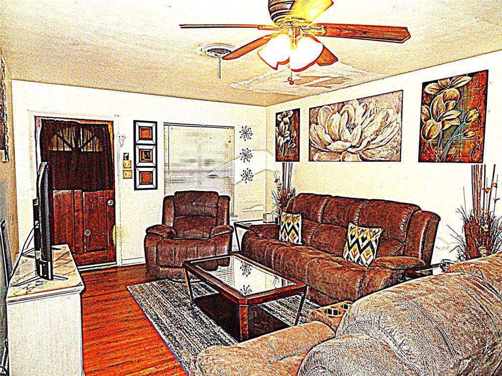 Denton, TX 76209,912 Sierra Drive