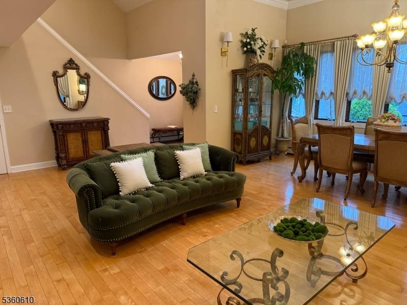 Wayne Twp., NJ 07470,2 Cayuga Trl