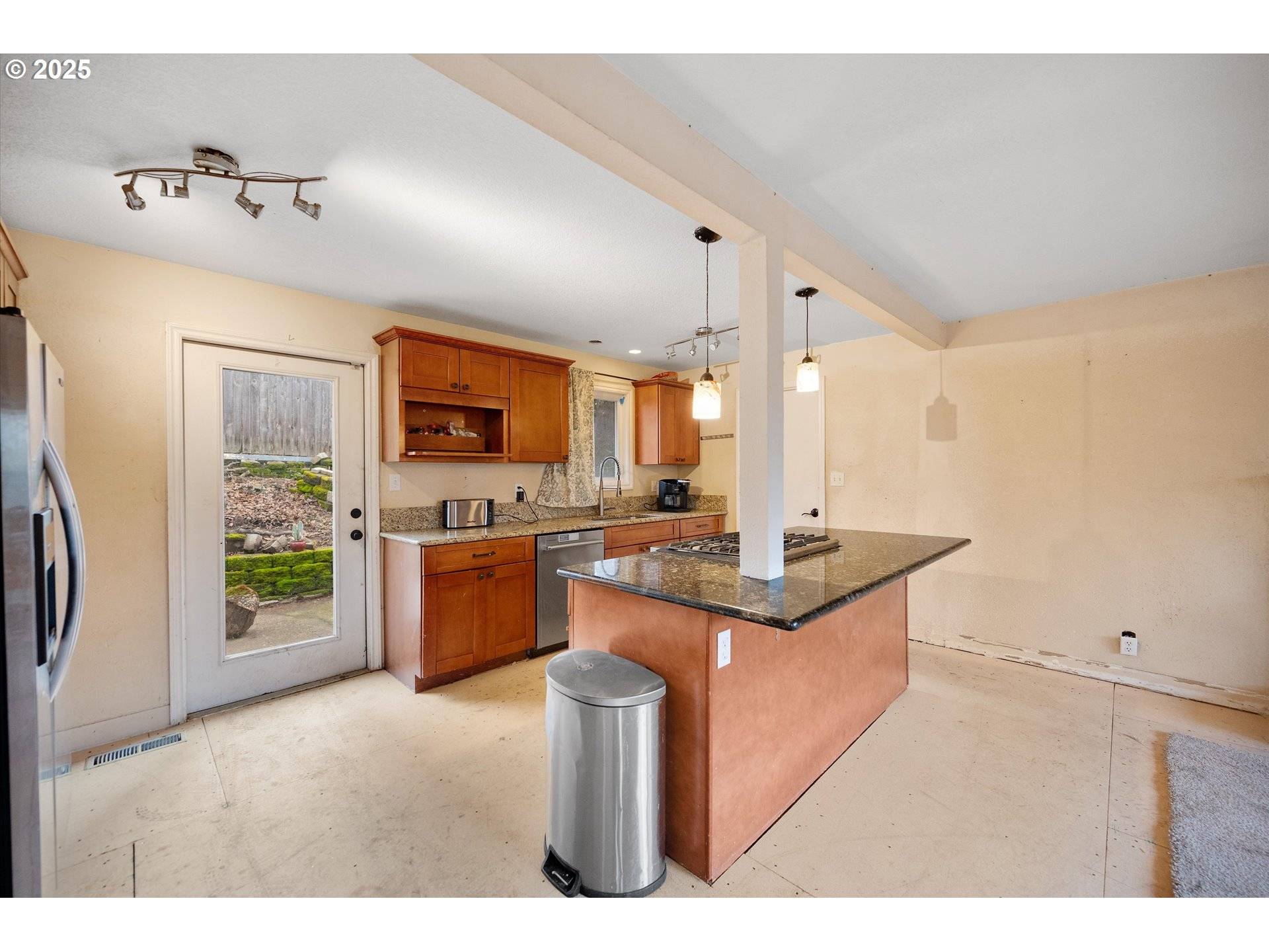 Portland, OR 97223,7080 SW TAYLORS FERRY RD