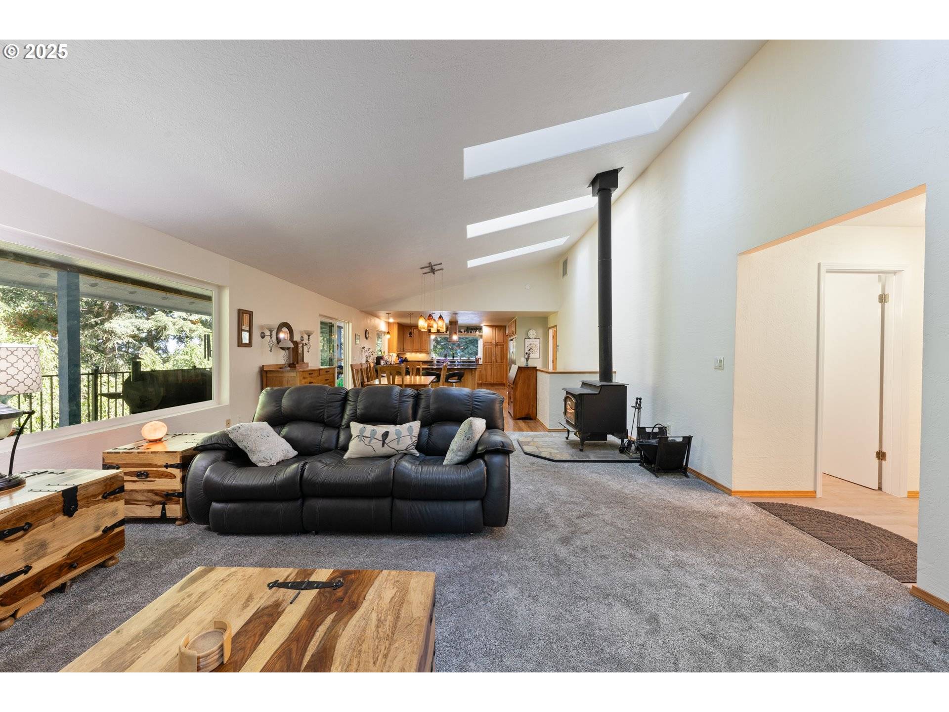 Dallas, OR 97338,6100 TEAL CREEK RD