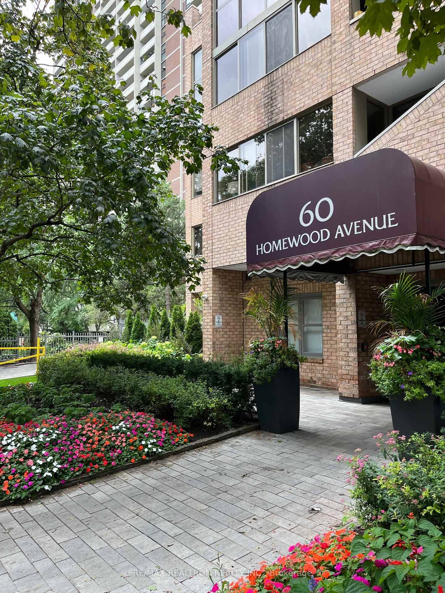 60 Homewood AVE #407, Toronto C08, ON M4Y 2X4