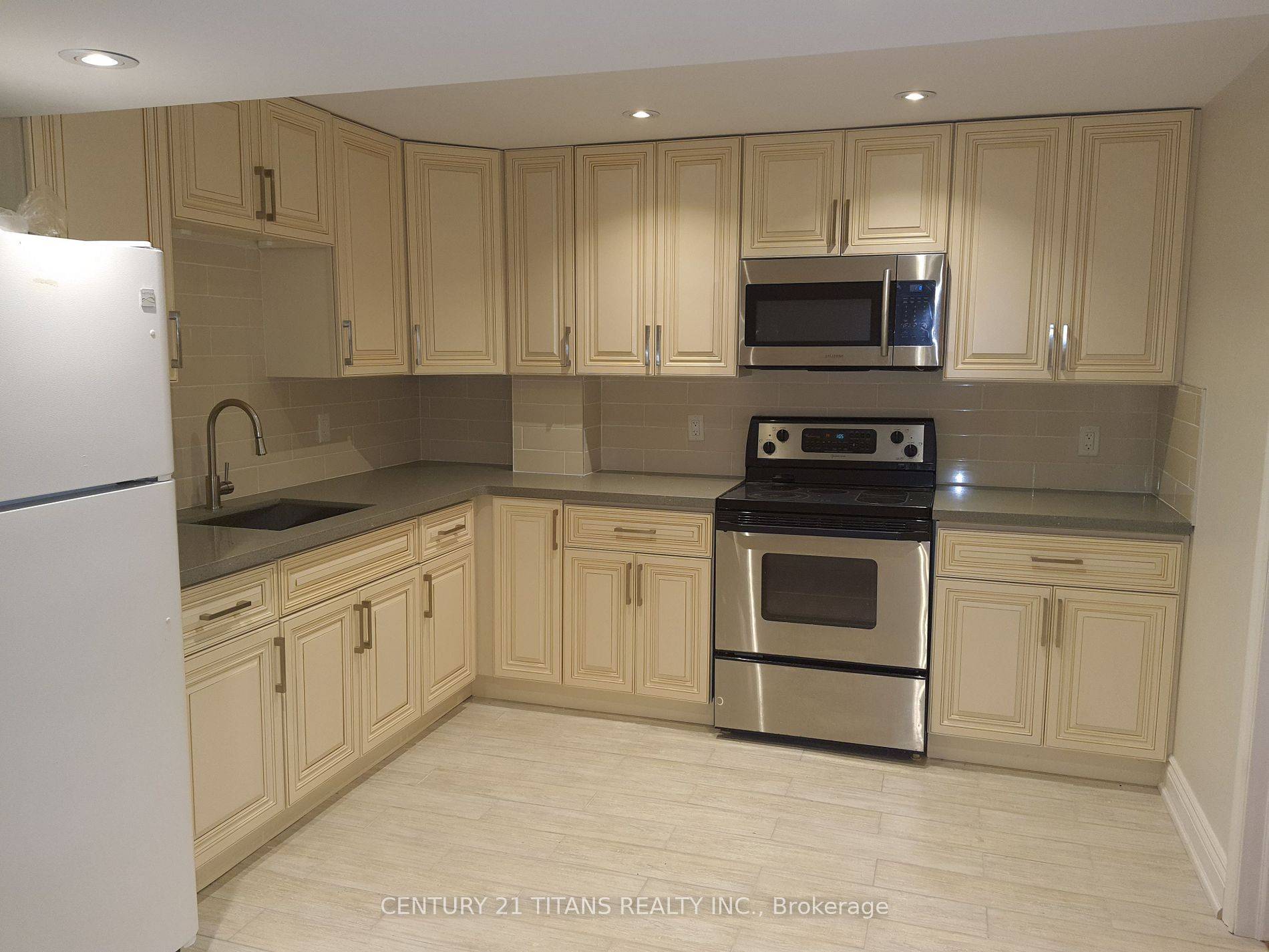 Ajax, ON L1Z 1L3,44 Ashbury BLVD