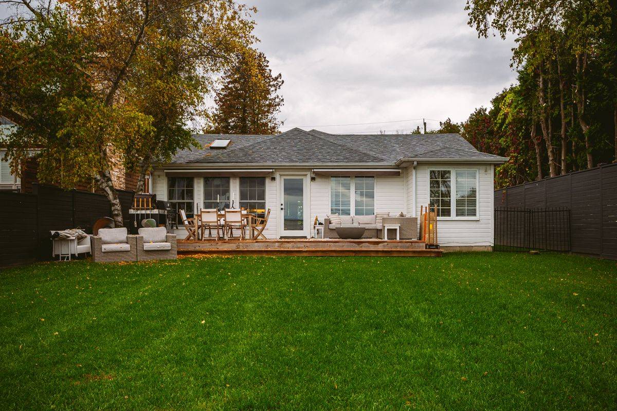 Innisfil, ON L9S 4M6,1375 Maple RD