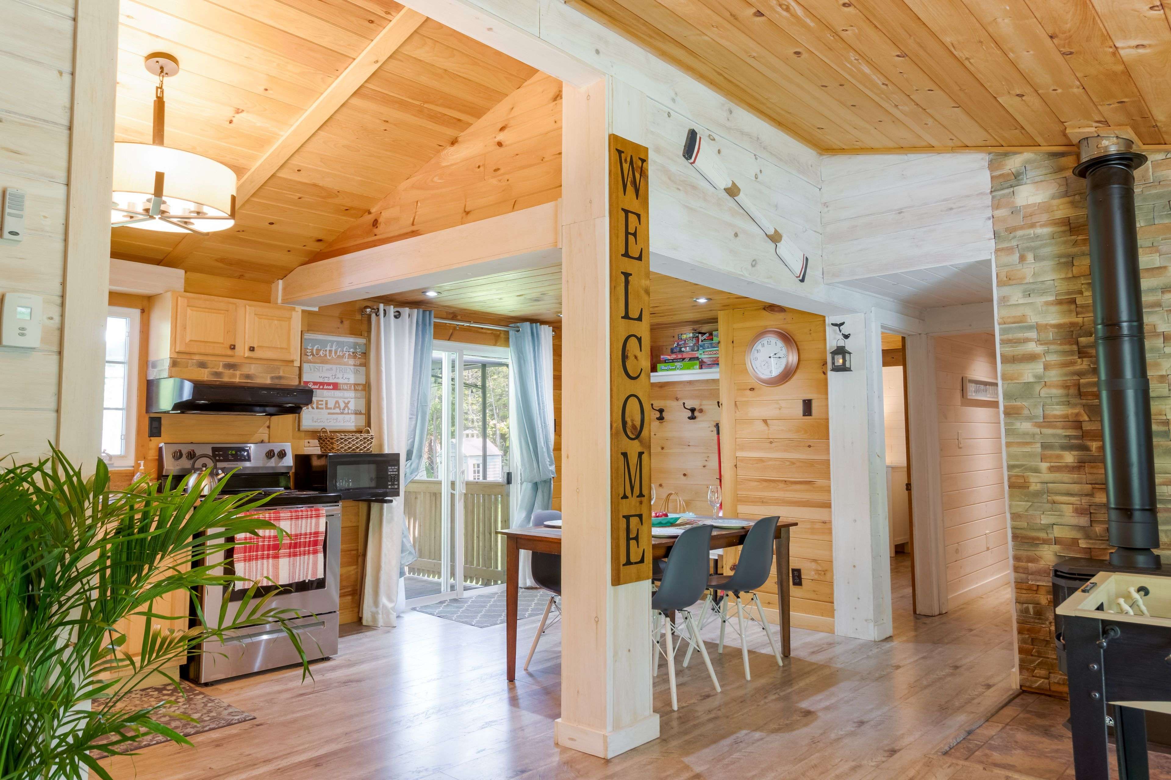5 Coppercliff CRES, Tiny, ON L9M 0C4