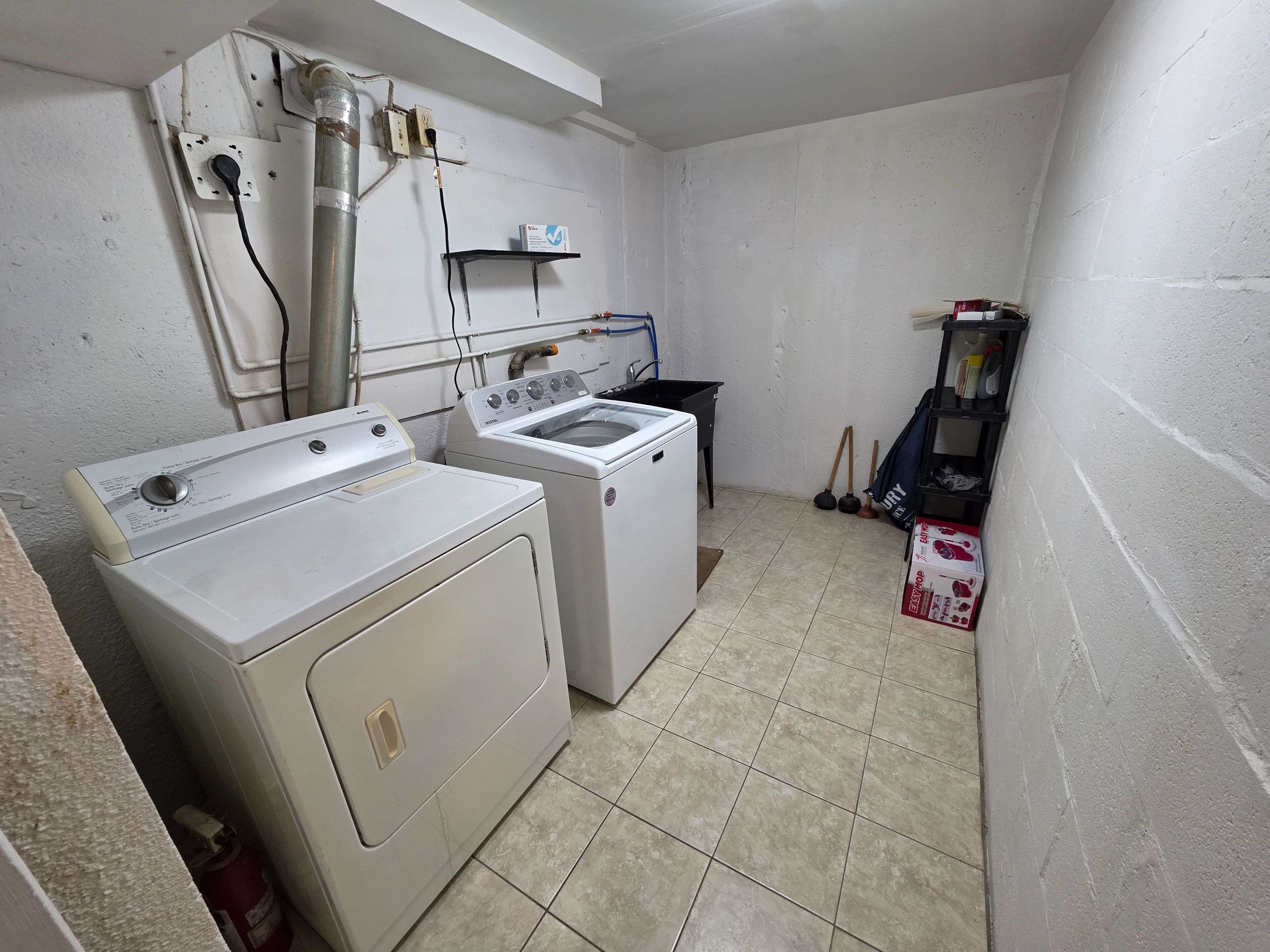 Brampton, ON L6S 2T7,7 Mallard CRES