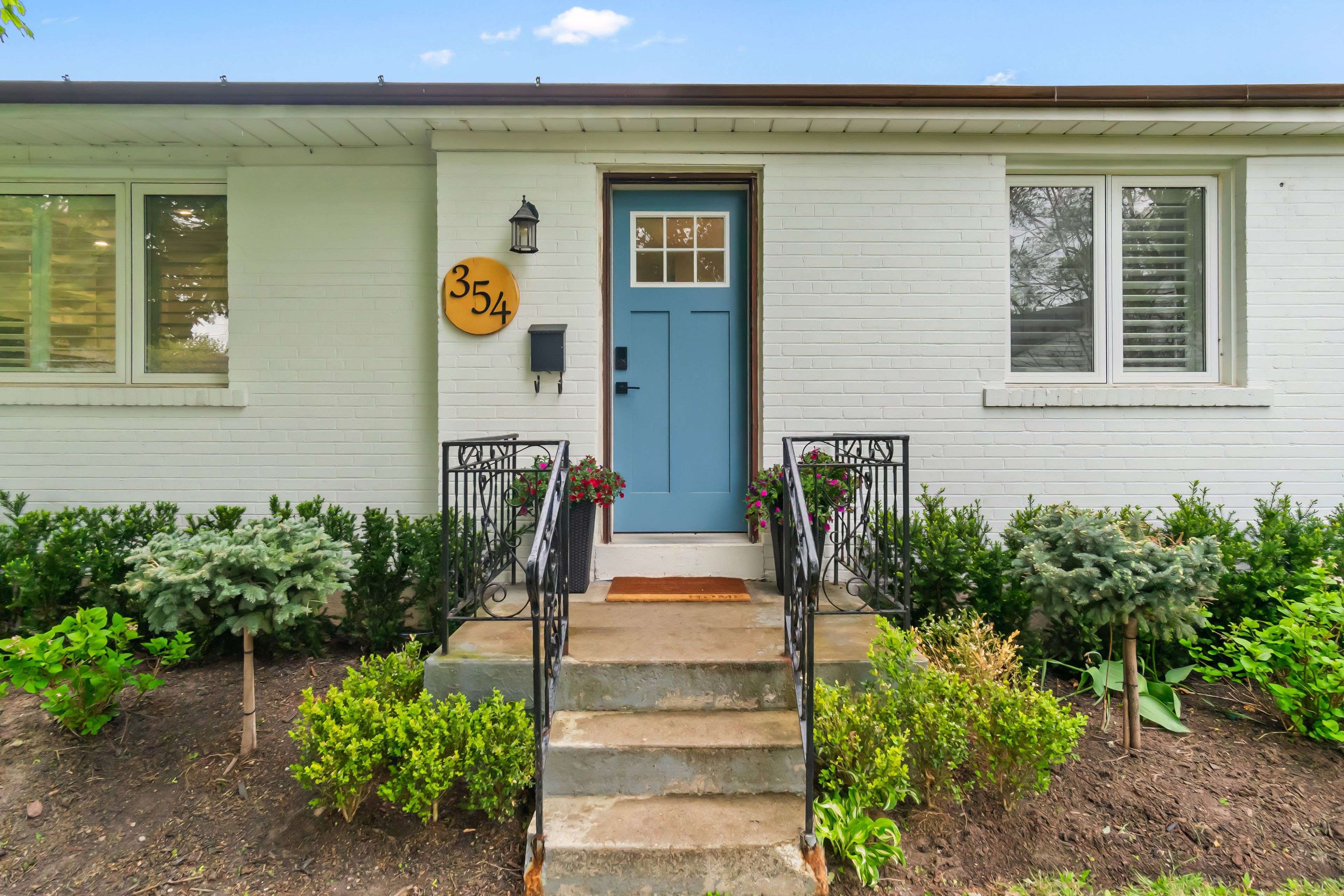 Oakville, ON L6K 3E6,354 Bartos DR