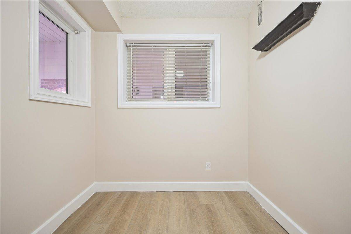 Mississauga, ON L4Z 3P1,65 Bristol RD E #229