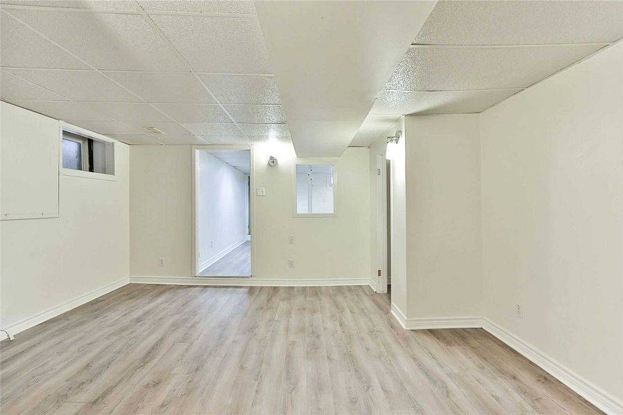 Toronto W03, ON M6N 2Y4,98 Uxbridge AVE #Basement