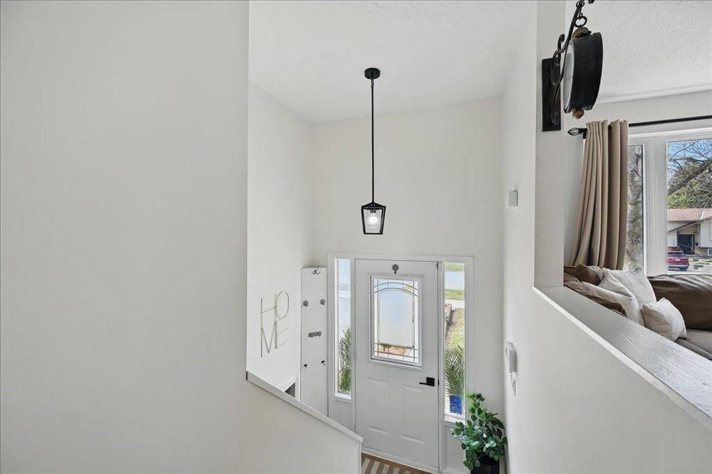 Burlington, ON L7P 3L1,2251 Ingersoll DR