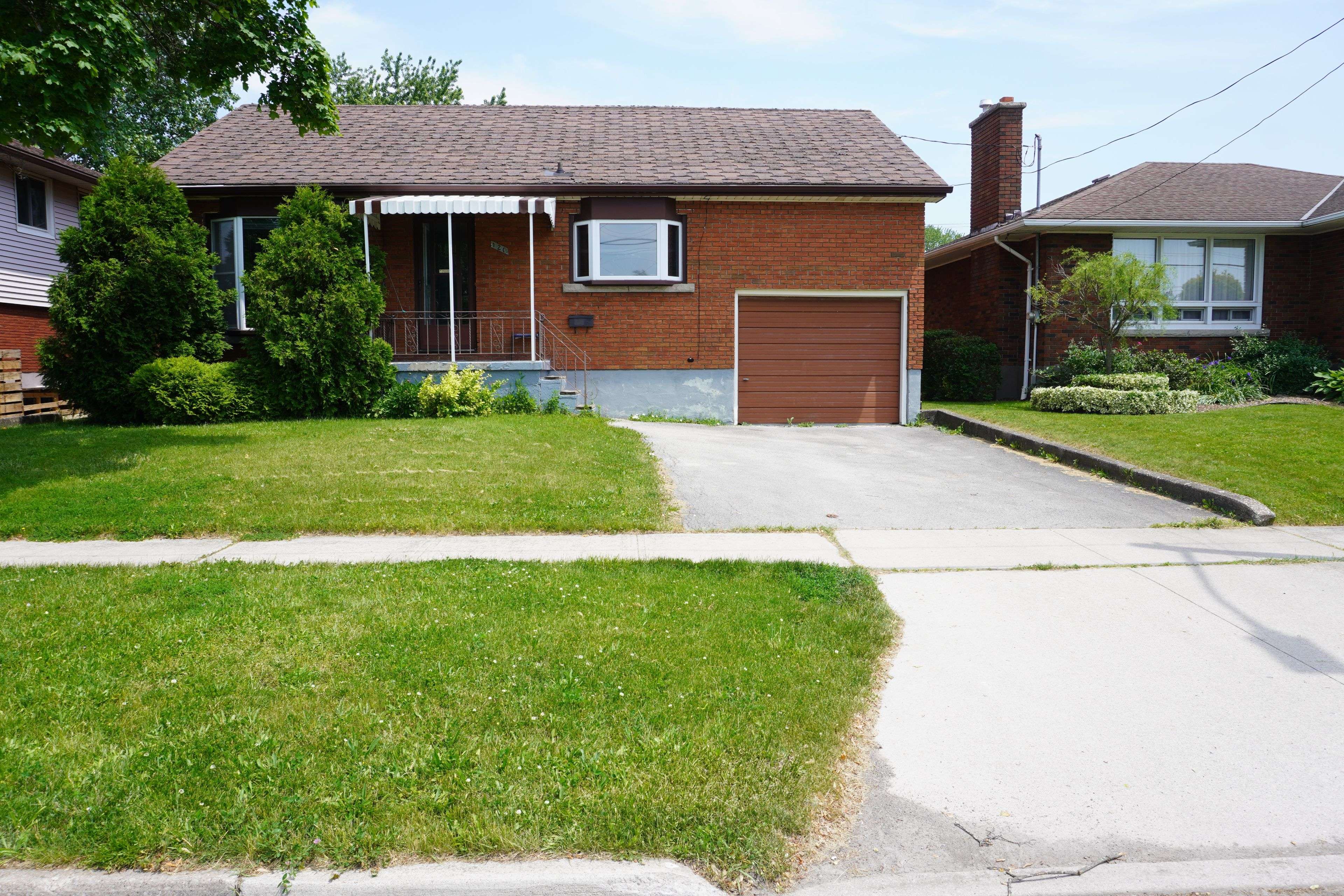 120 Golden BLVD E, Welland, ON L3B 1J1