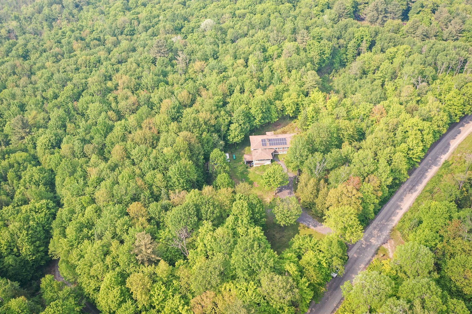Huntsville, ON P1H 2J3,628 Lynx Lake RD