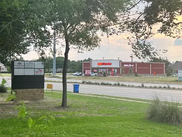 Rowlett, TX 75088,8130 Lakeview Parkway