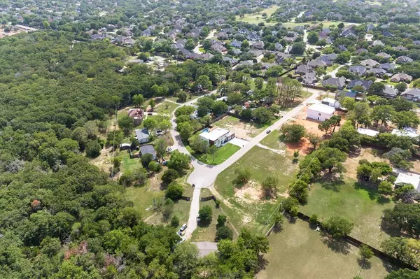 Southlake, TX 76092,1061 Westpark Circle N