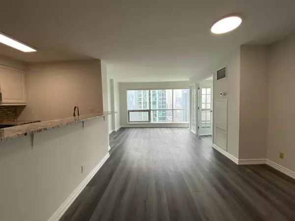 Toronto C01, ON M5E 1R4,10 Yonge ST #3207