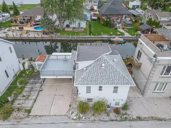 Lasalle, ON N9J 1T7,42 Wahneta AVE