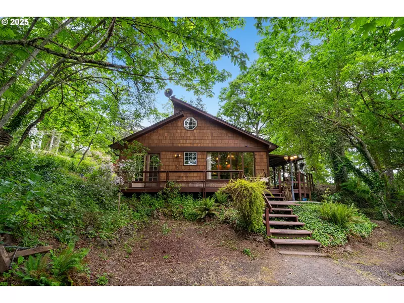 581 GERANIUM ST, Kalama, WA 98625