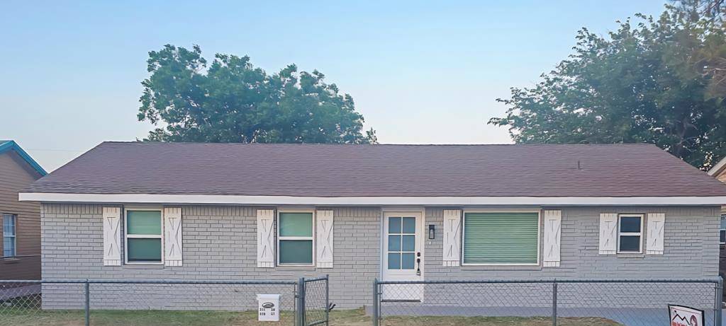 311 SW 9th St, Andrews, TX 79714