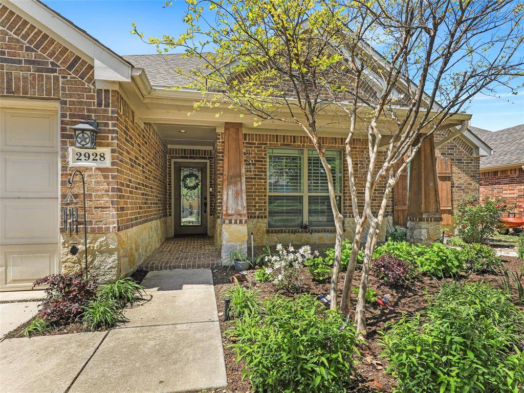 2928 Paint Horse Trail, Little Elm, TX 75068