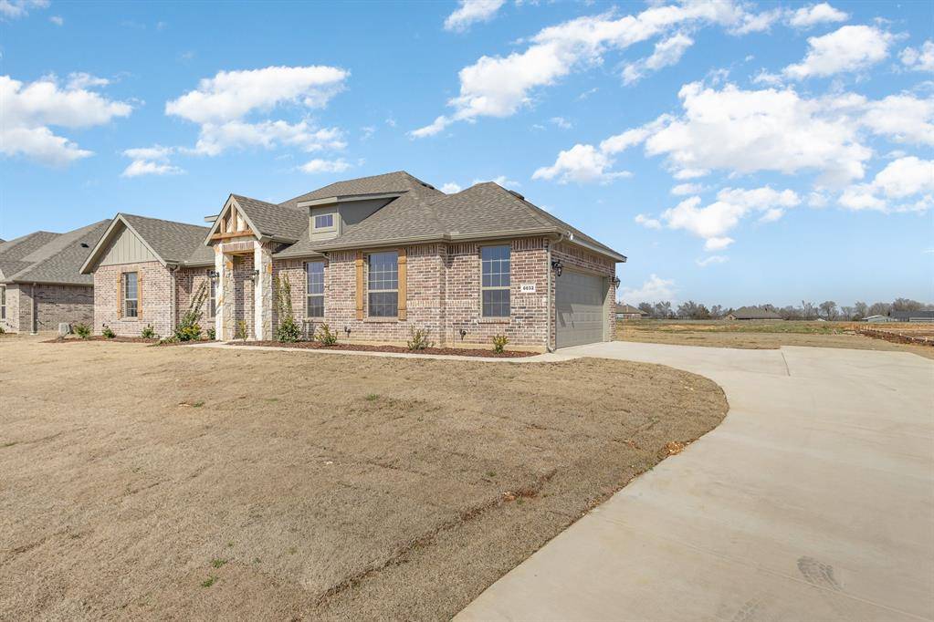 Sanger, TX 76266,6032 Mango