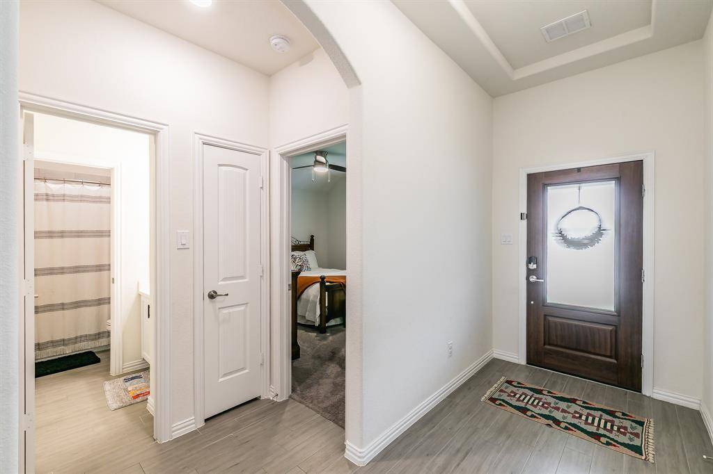 Fort Worth, TX 76131,1661 Victoria Drive