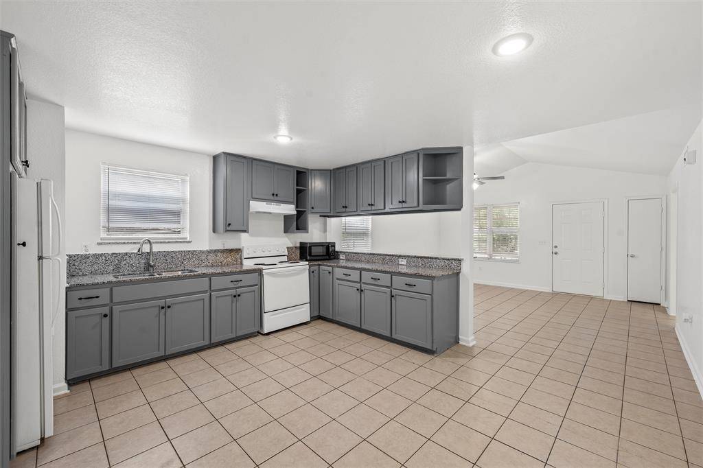 Waco, TX 76706,1120 Holt Avenue