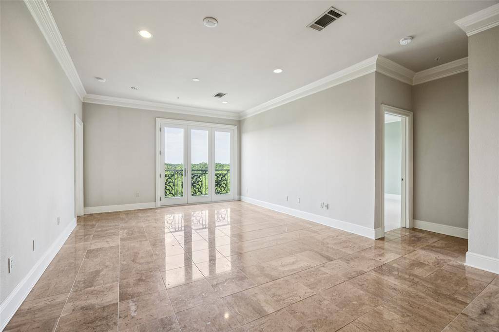 Dallas, TX 75219,4240 Prescott Avenue #5B