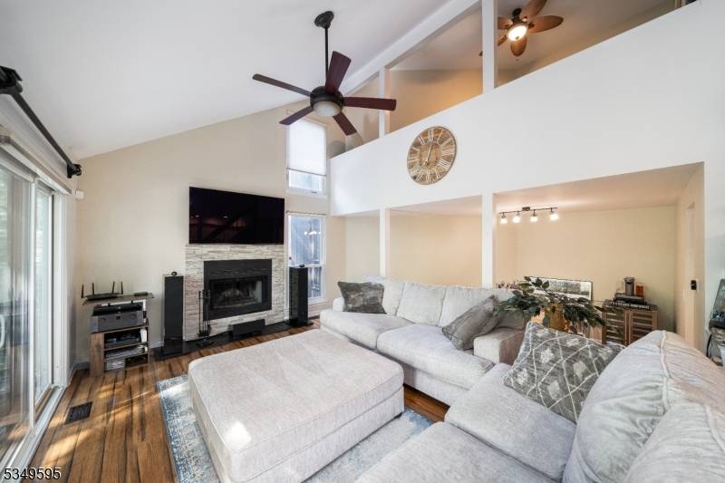 300 Gemini Dr #1C, Hillsborough Twp., NJ 08844