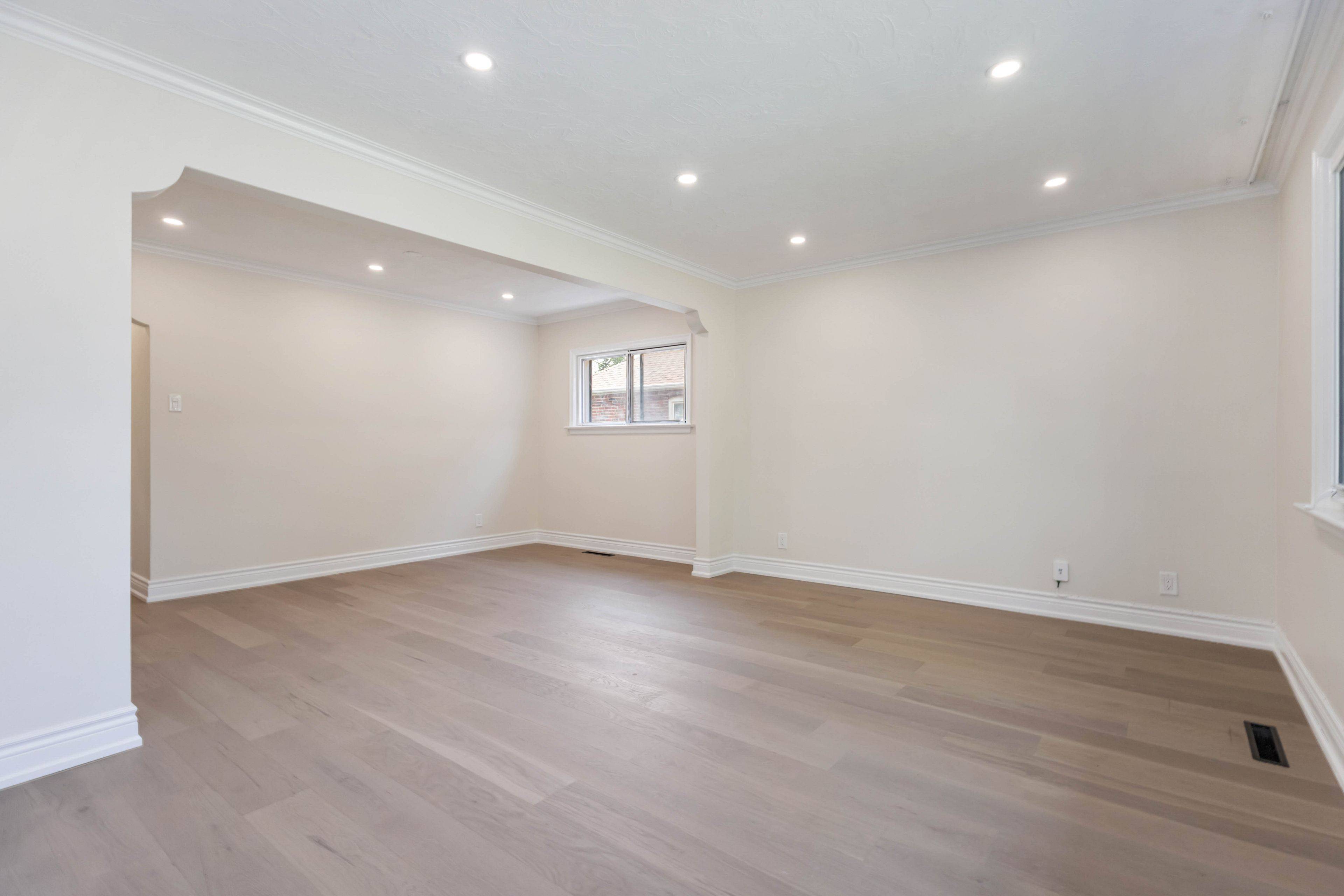 Toronto E04, ON M1R 2V6,58 Greylawn CRES