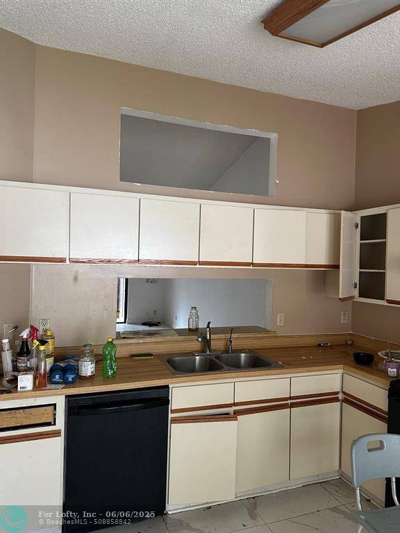 Coral Springs, FL 33065,2333 NW 87th Dr