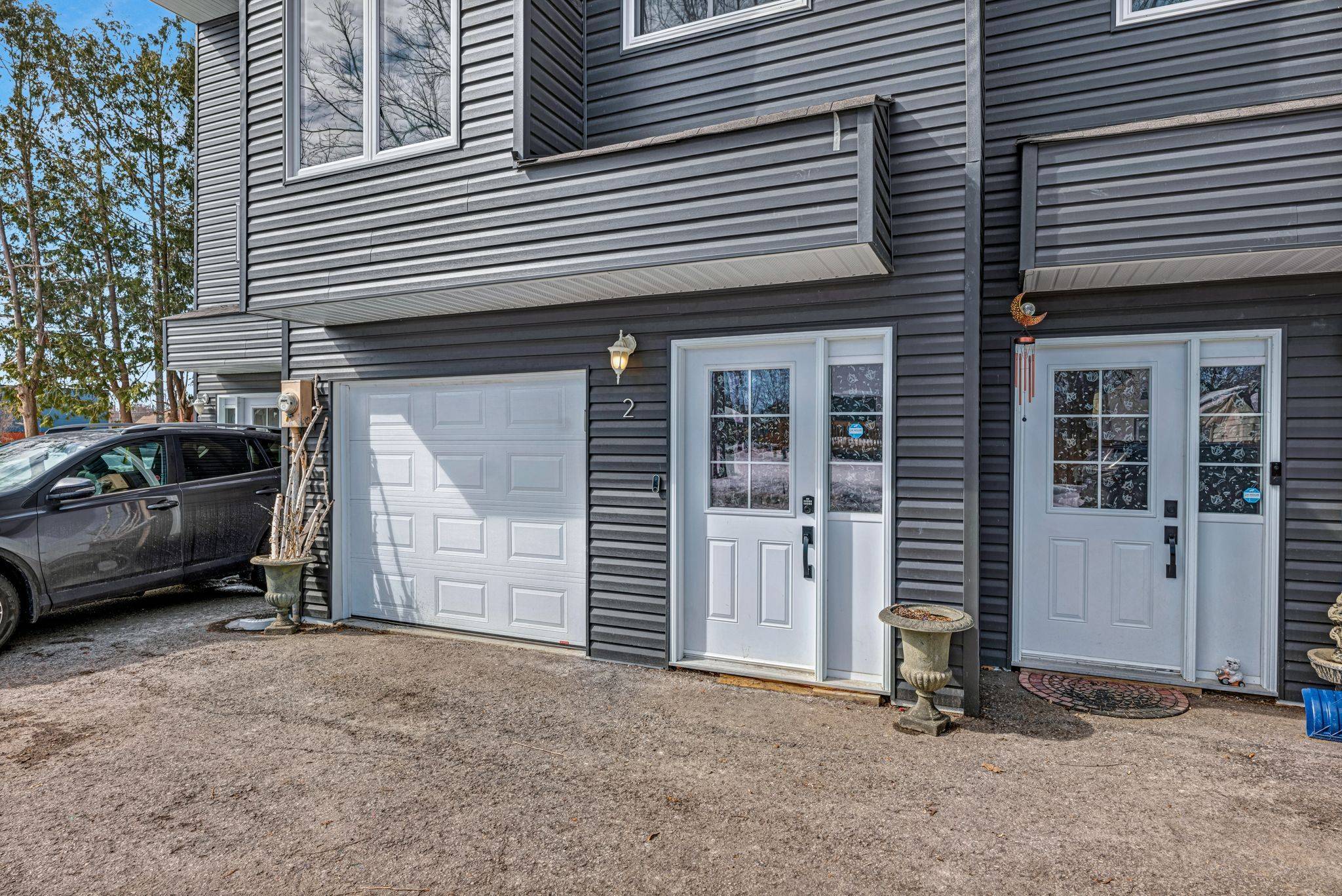 113 North ST #2, Georgina, ON L0E 1R0