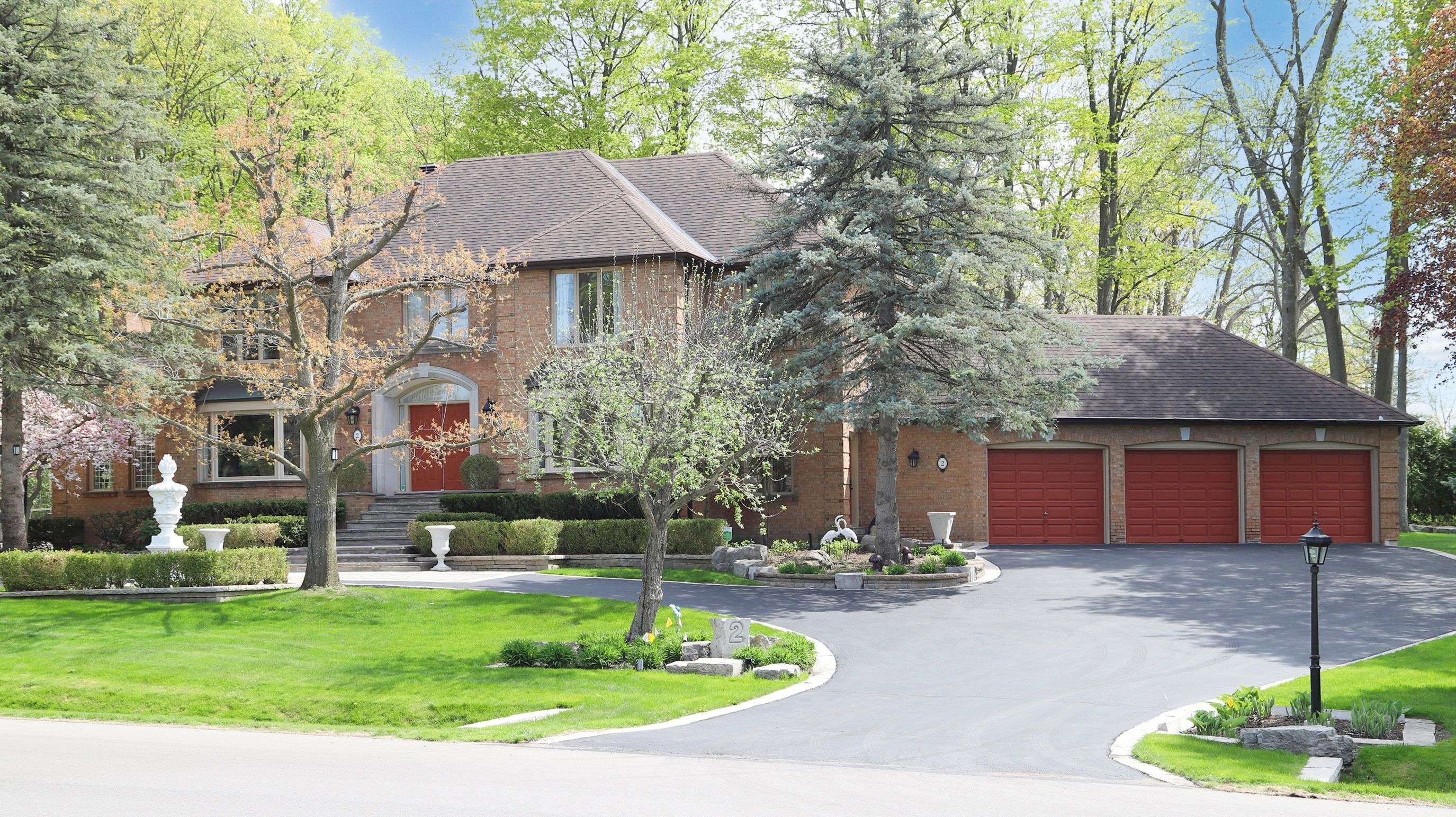 Markham, ON L6C 1A1,2 Glenridge DR