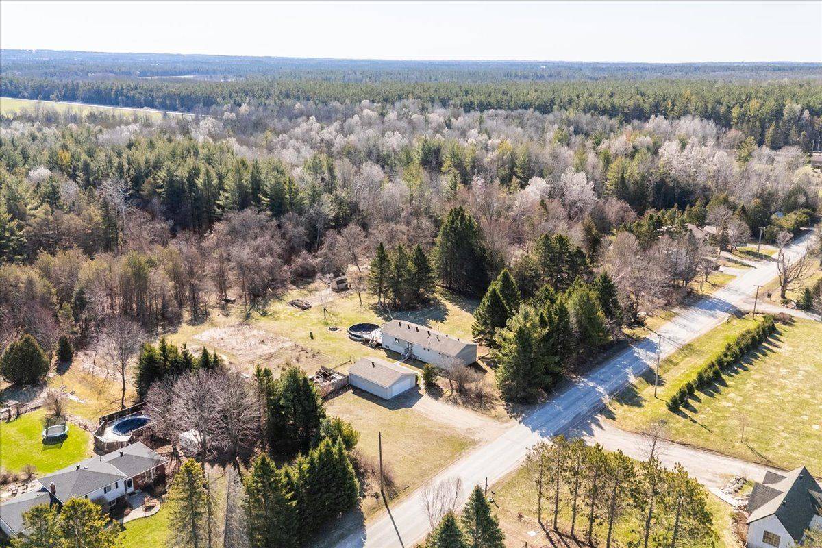 Clearview, ON L0M 1N0,3679 McCarthy DR