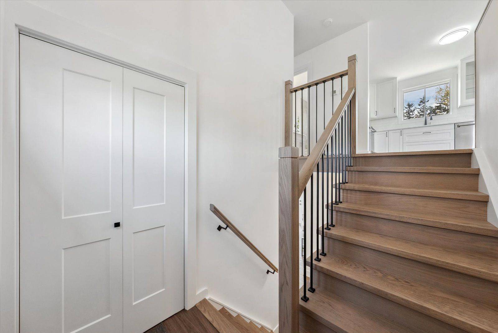 Barrie, ON L4N 5M9,352 Anne ST N