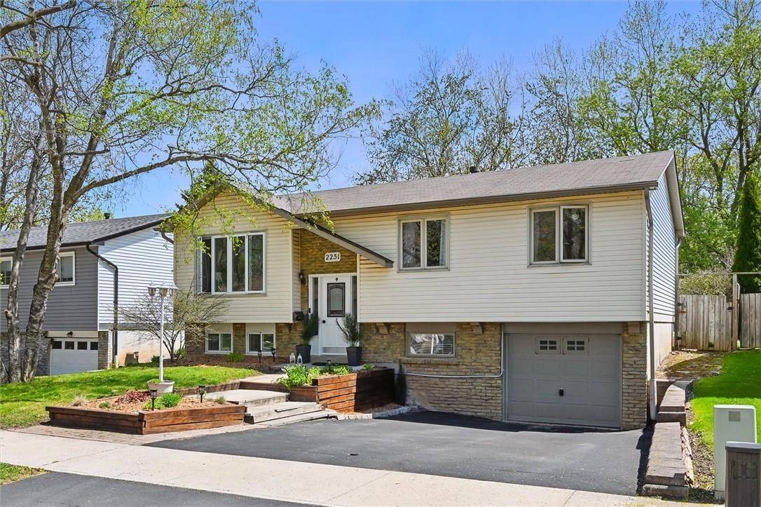 Burlington, ON L7P 3L1,2251 Ingersoll DR
