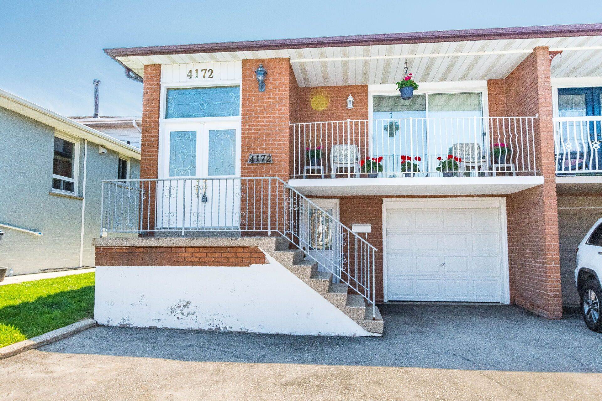 4172 Dursley CRES, Mississauga, ON L4Z 1J7