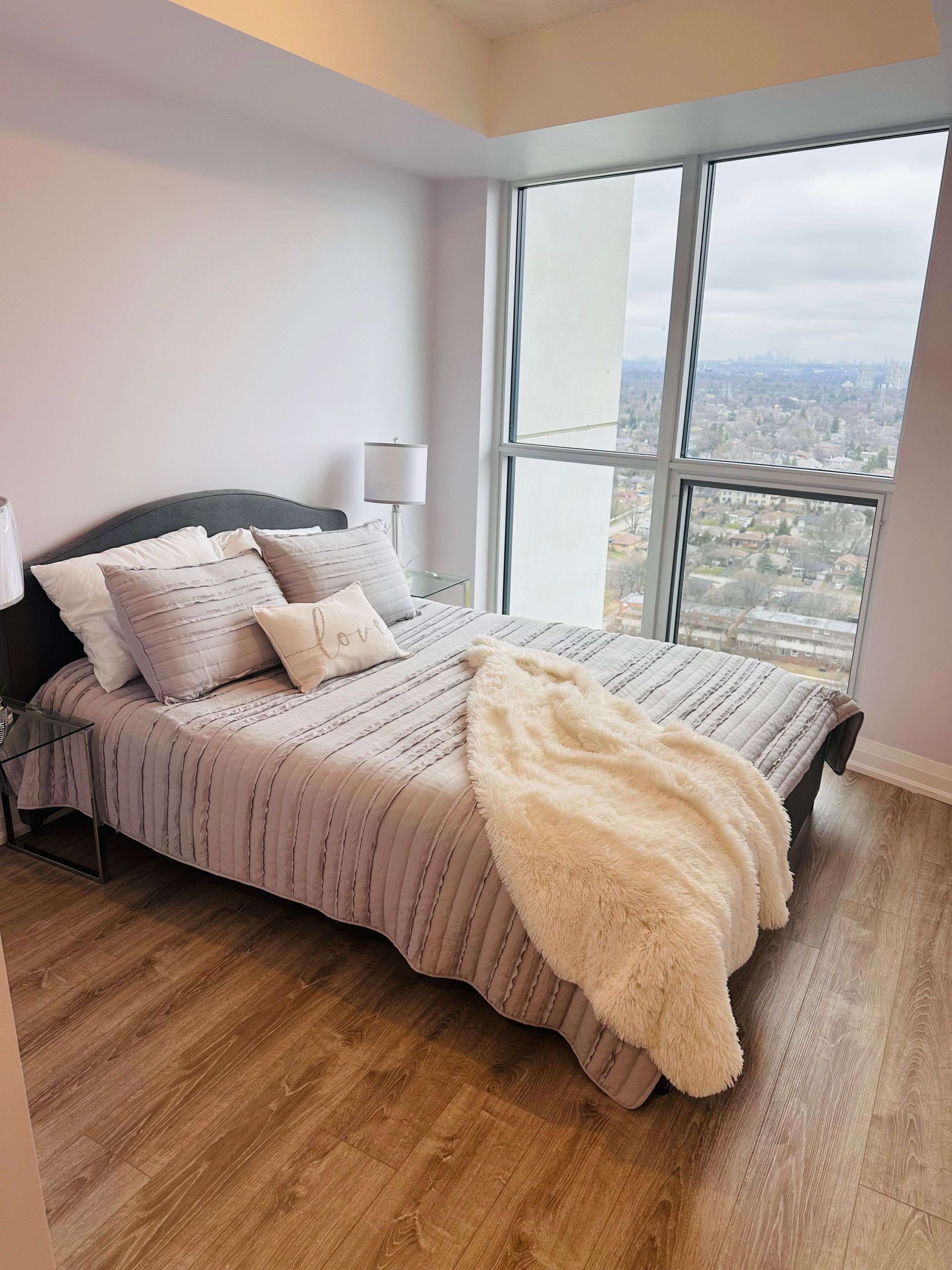 Toronto W08, ON M9B 6L6,30 GIBBS RD #2506