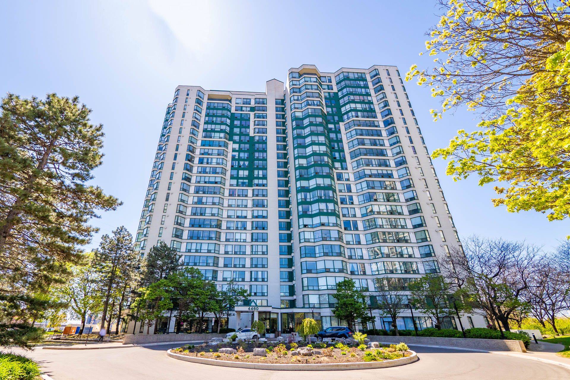 4460 Tucana CT #2106, Mississauga, ON L5R 3K9