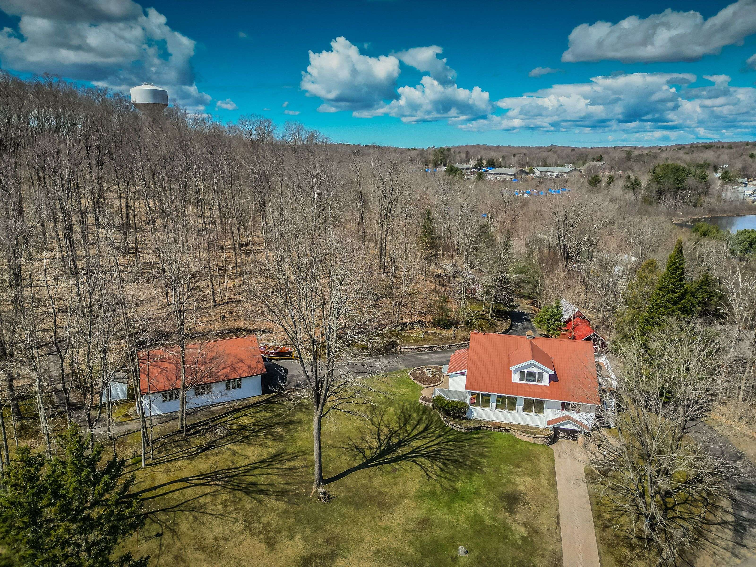 53 TODHOLM DR, Muskoka Lakes, ON P0B 1J0