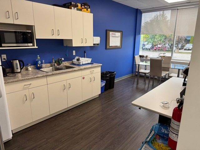 St. Catharines, ON L2S 3W2,25 Corporate Park DR #104