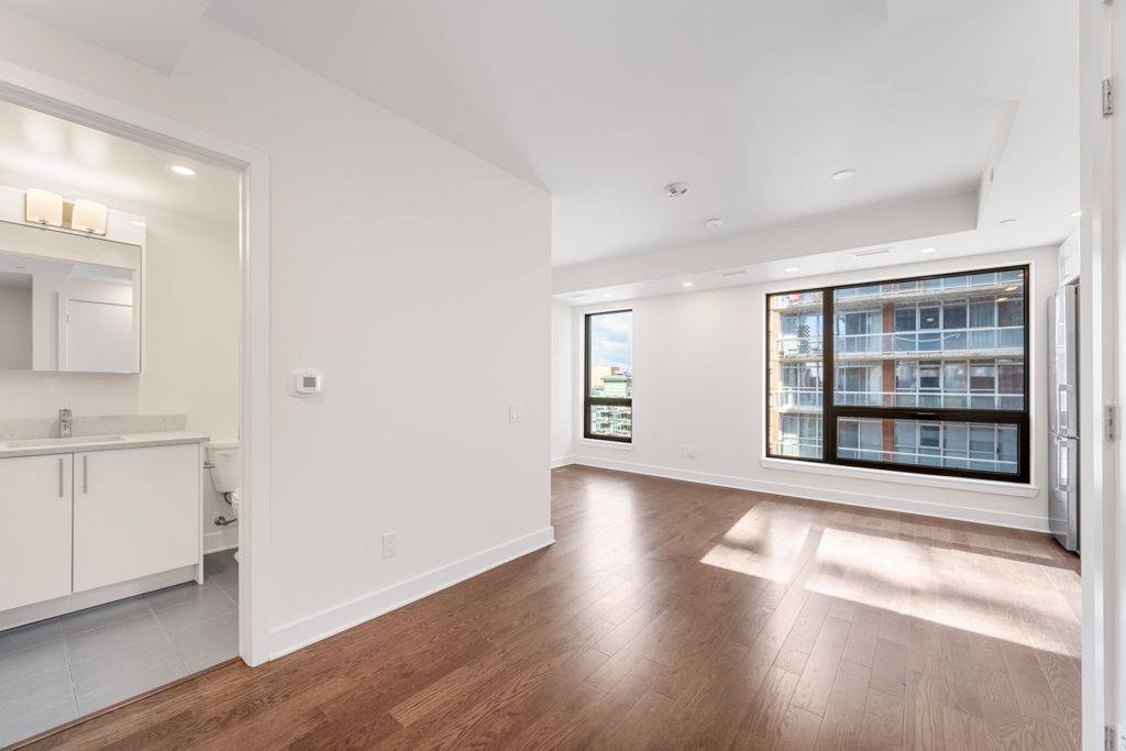 Lower Town - Sandy Hill, ON K1N 0G8,180 George ST #1403