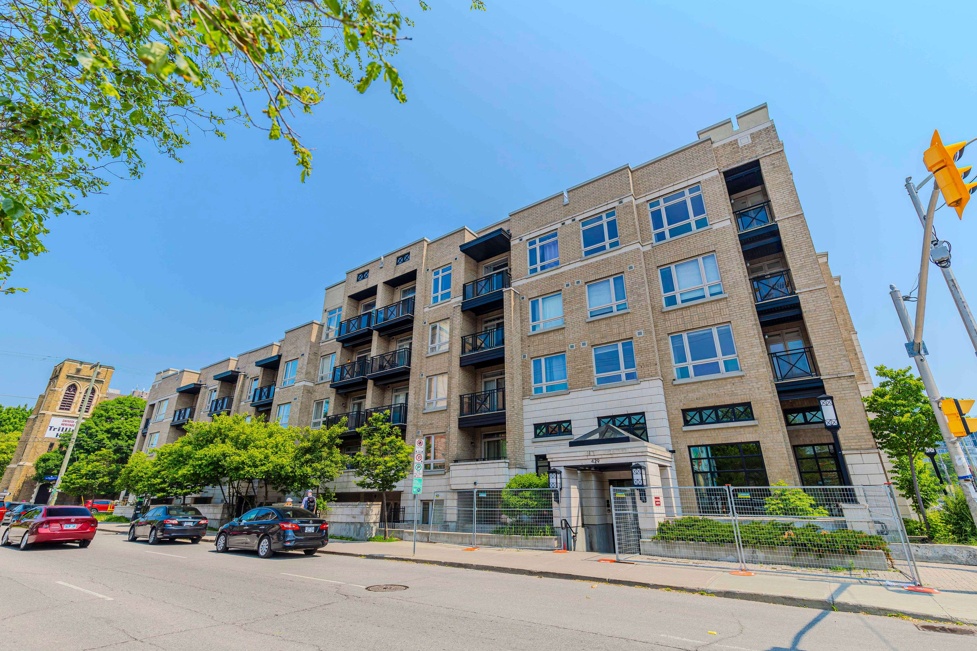 429 Kent ST #218, Ottawa Centre, ON K2P 1B5